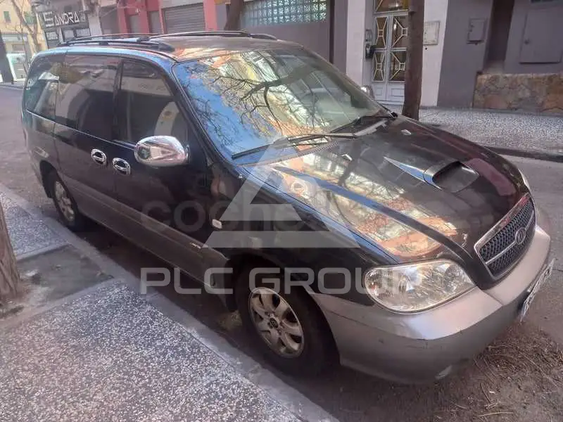 2005 KIA Carnival