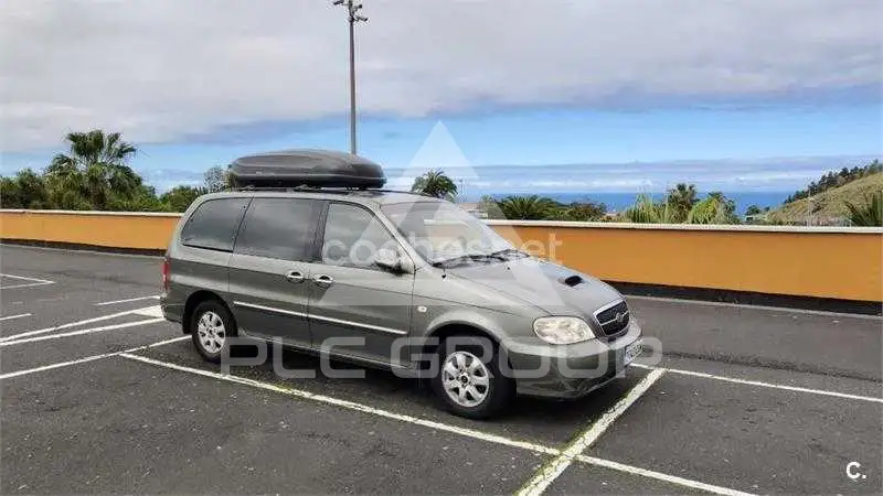 2005 KIA Carnival