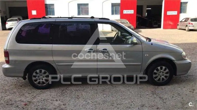 2005 KIA Carnival