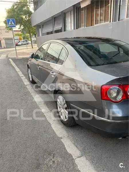 2005 Volkswagen Passat