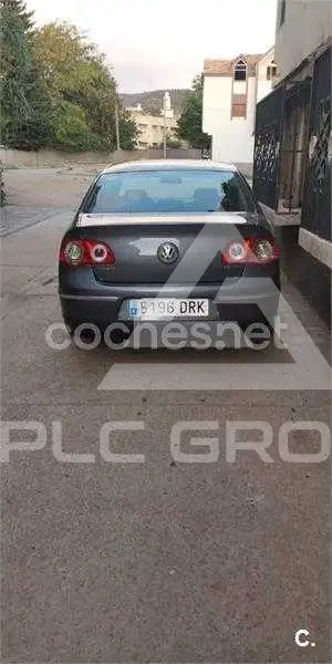 2005 Volkswagen Passat