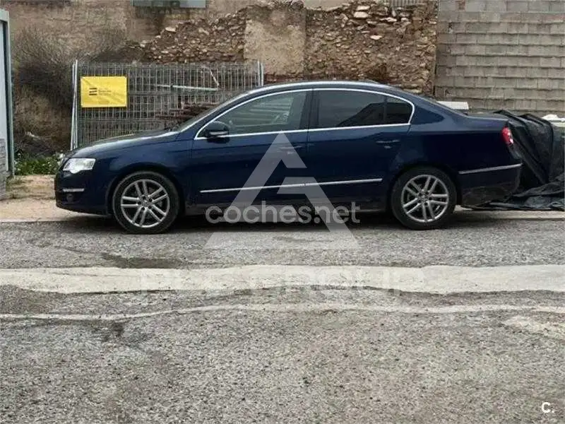 2005 Volkswagen Passat