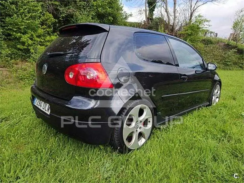 2005 Volkswagen GOLF