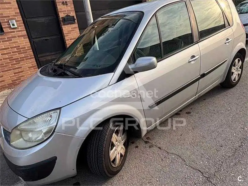 2005 Renault Scenic