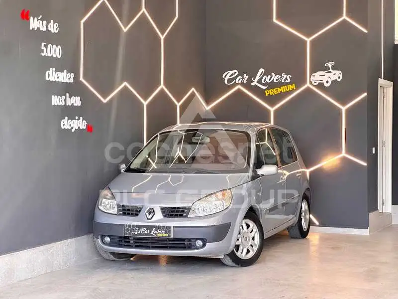 2005 Renault Scenic