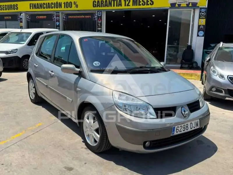 2005 Renault Scenic