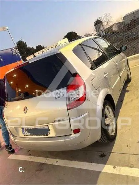 2005 Renault Scenic