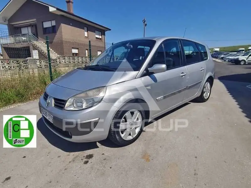 2005 Renault Scenic