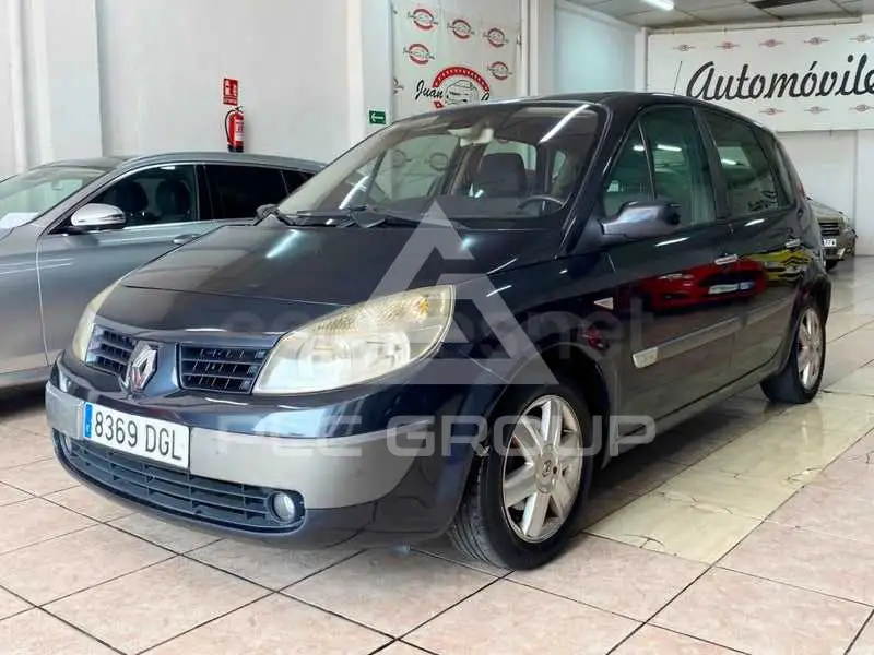 2005 Renault Scenic