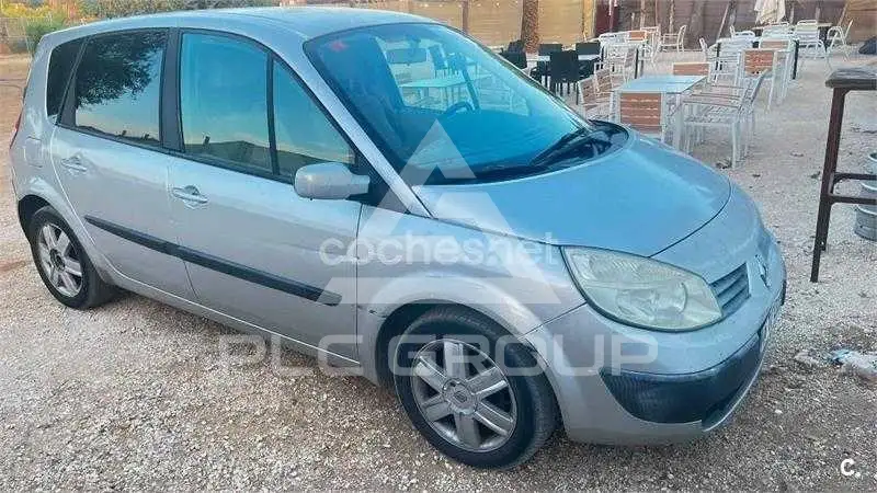 2005 Renault Scenic