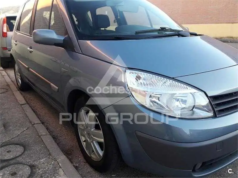 2005 Renault Scenic