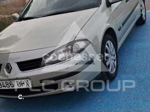 2005 Renault Laguna