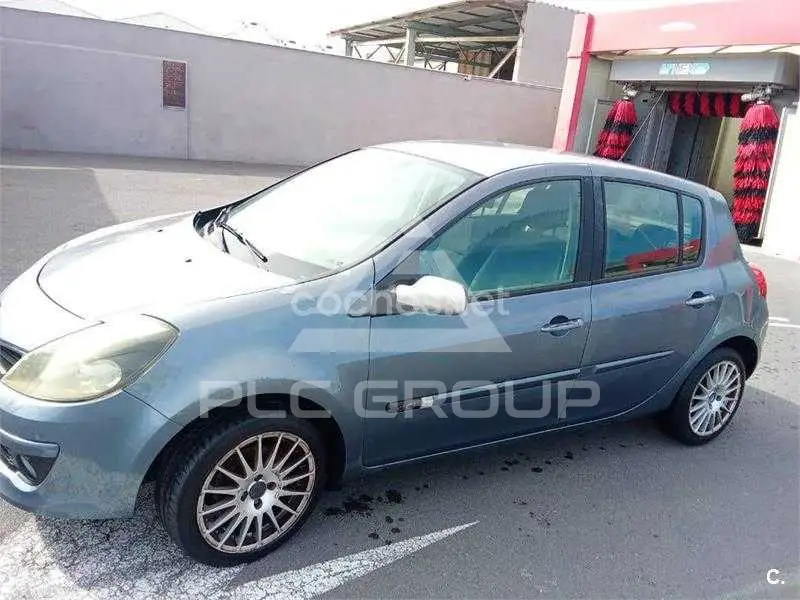 2005 Renault Clio