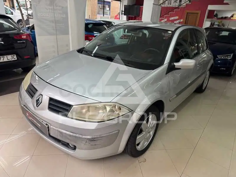 2005 Renault Megane
