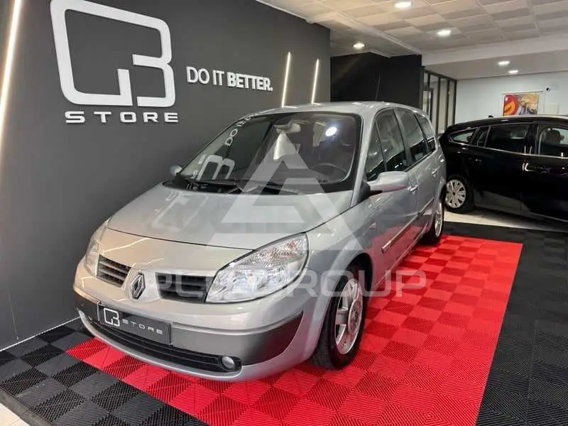 2005 Renault Grand Scenic