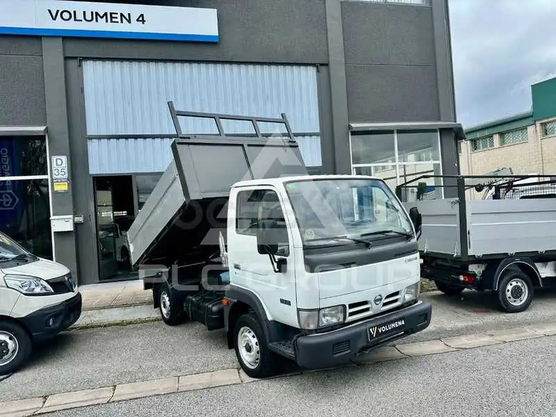 2006 Nissan 