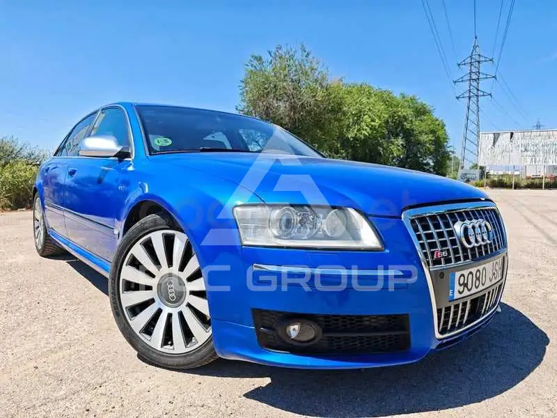 2006 Audi S8