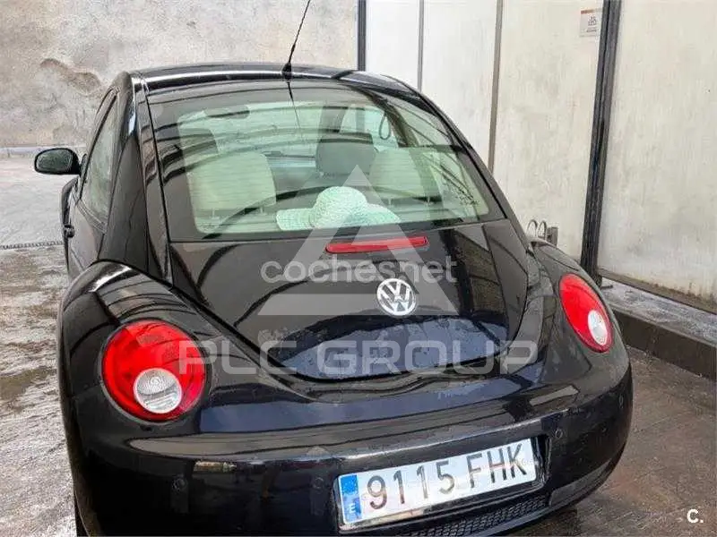 2006 Volkswagen BEETLE