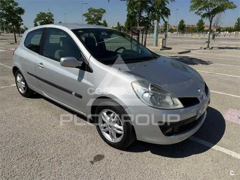 2006 Renault Clio