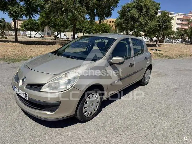 2006 Renault Clio