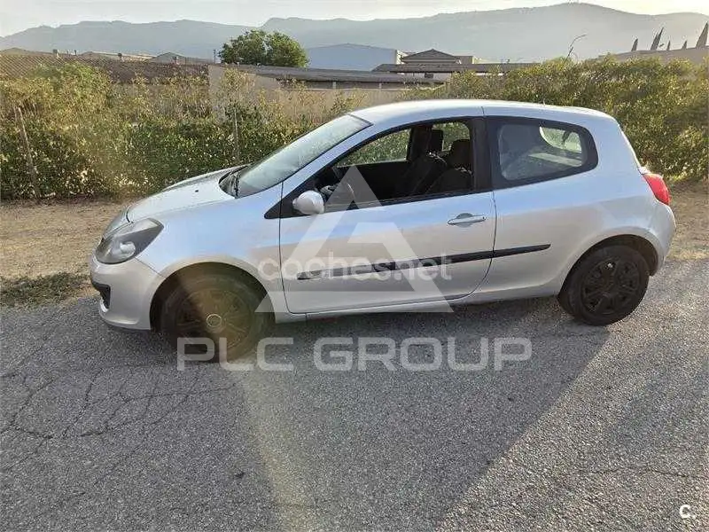 2006 Renault Clio