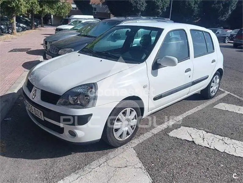 2006 Renault Clio