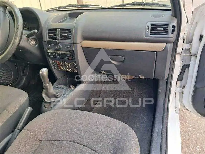 2006 Renault Clio