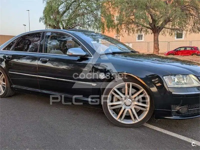 2007 Audi S8