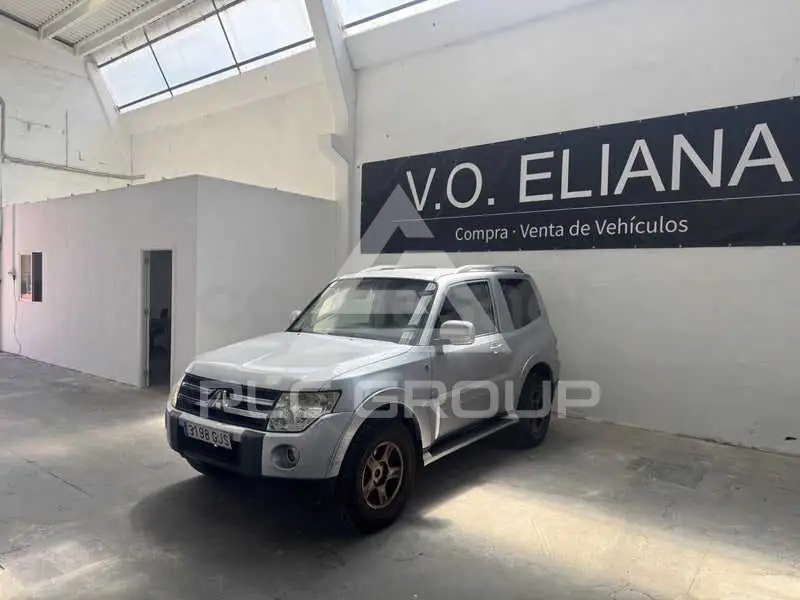 2008 Mitsubishi MONTERO
