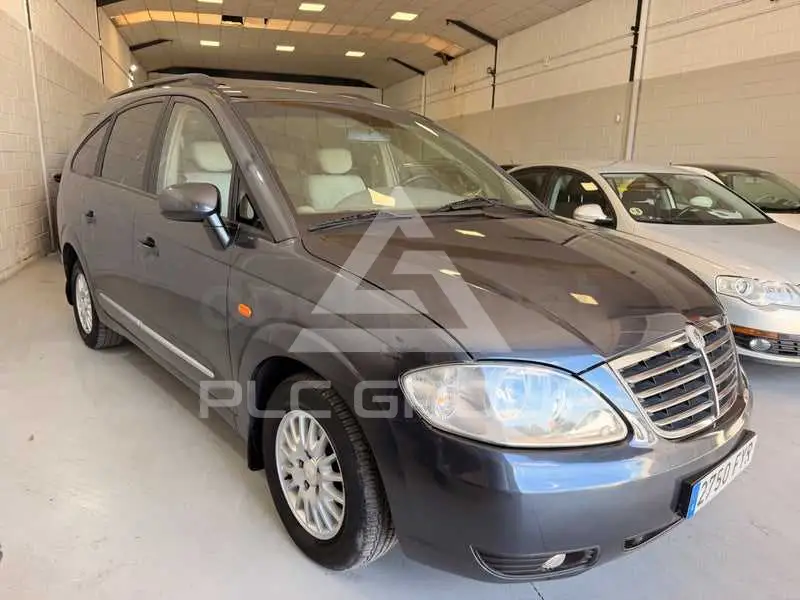 2008 Ssangyong Rodius