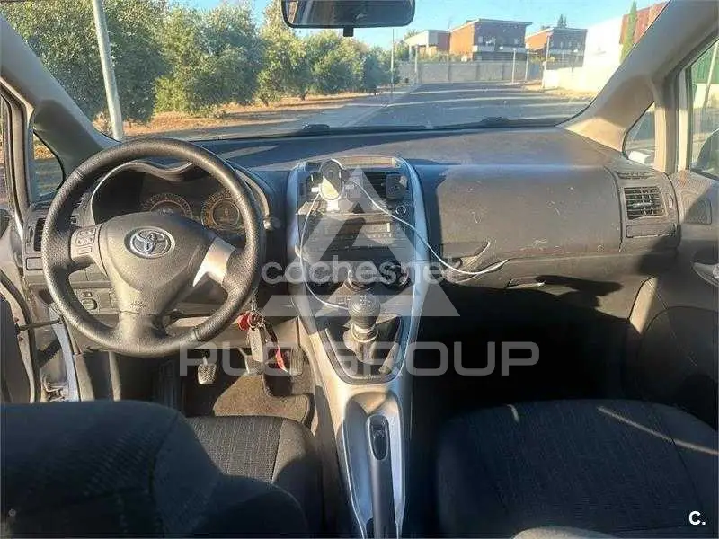 2008 Toyota AURIS