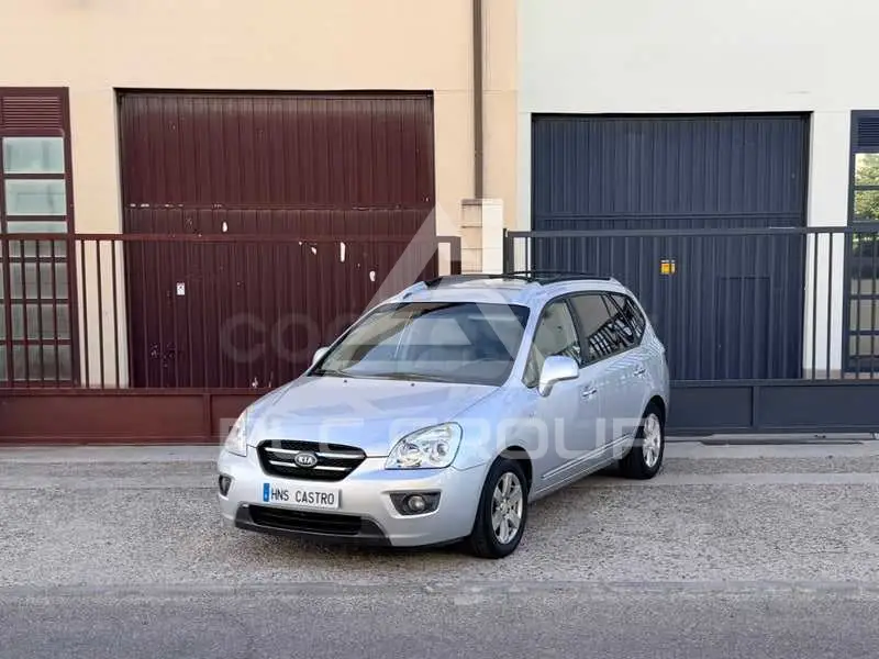 2008 KIA Carens