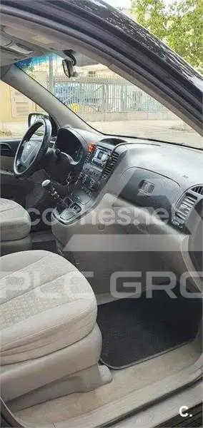 2008 KIA Carnival