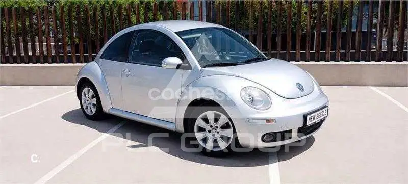 2008 Volkswagen BEETLE