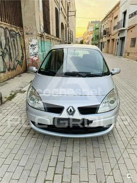 2008 Renault Scenic