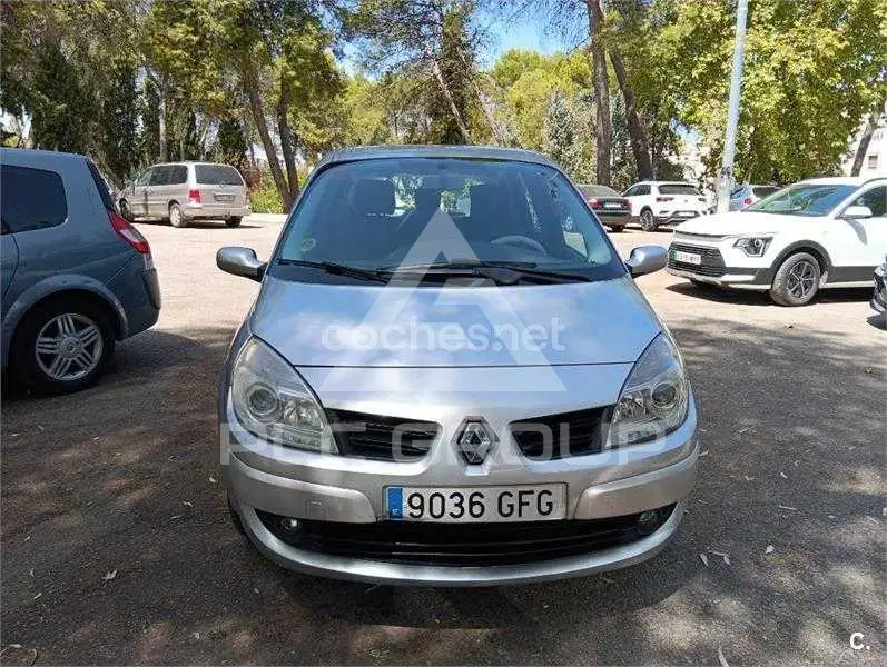 2008 Renault Scenic