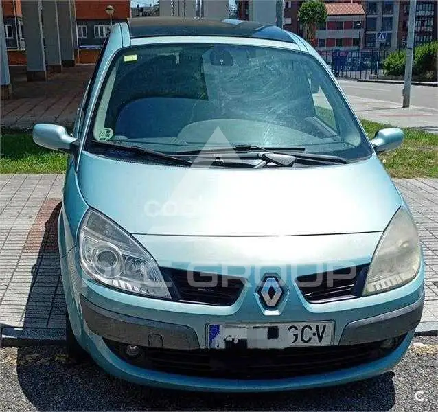 2008 Renault Scenic