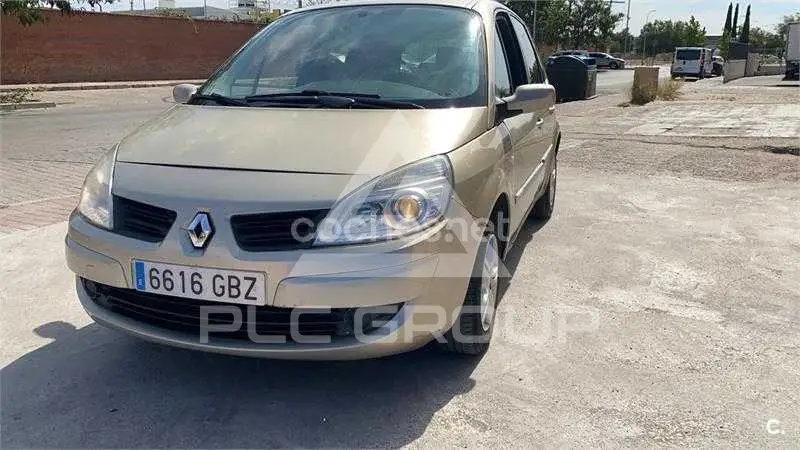 2008 Renault Scenic