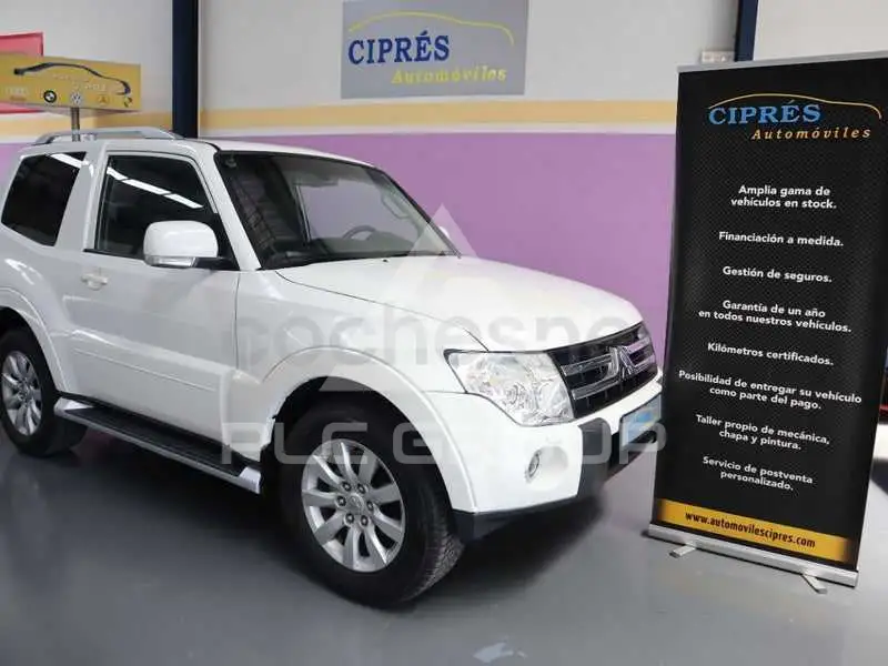 2009 Mitsubishi MONTERO