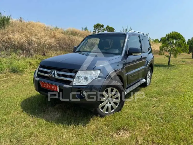 2009 Mitsubishi MONTERO