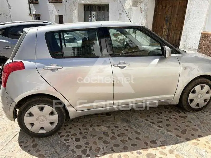 2009 Suzuki SWIFT