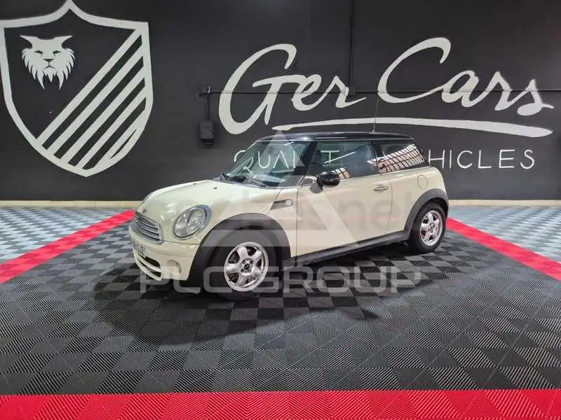2009 Mini COOPER