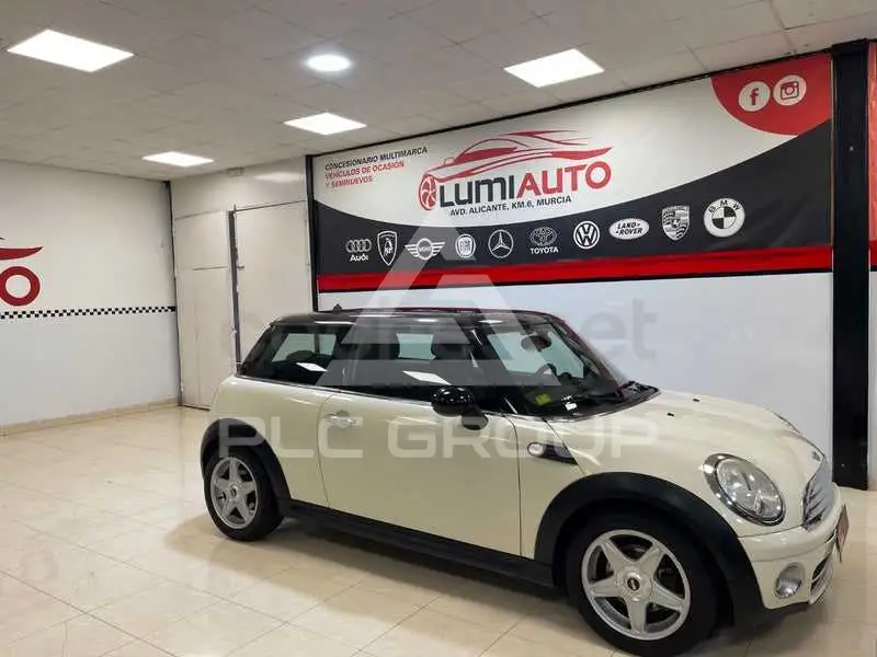 2009 Mini COOPER