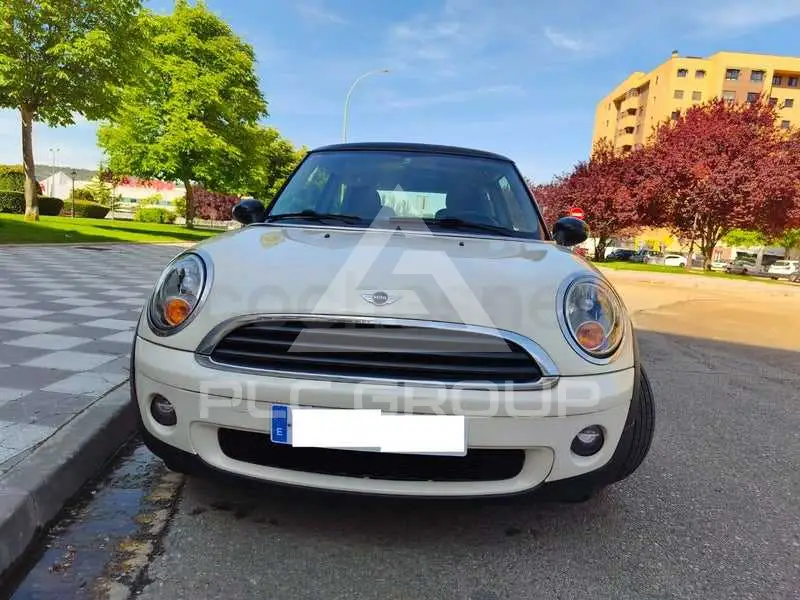 2009 Mini COOPER