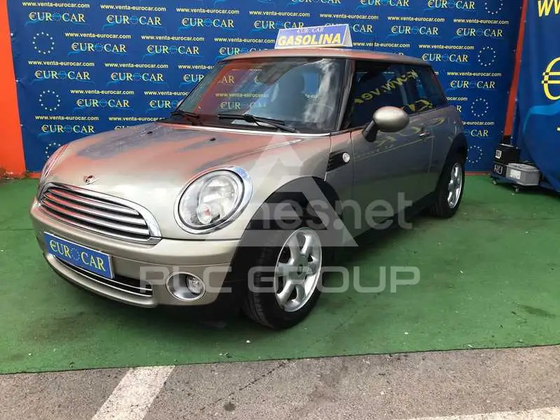 2009 Mini COOPER
