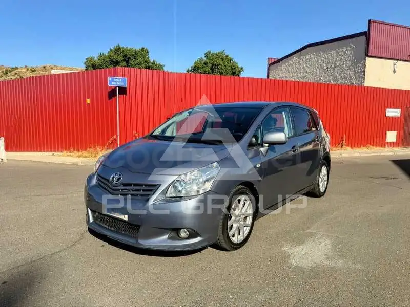 2009 Toyota VERSO