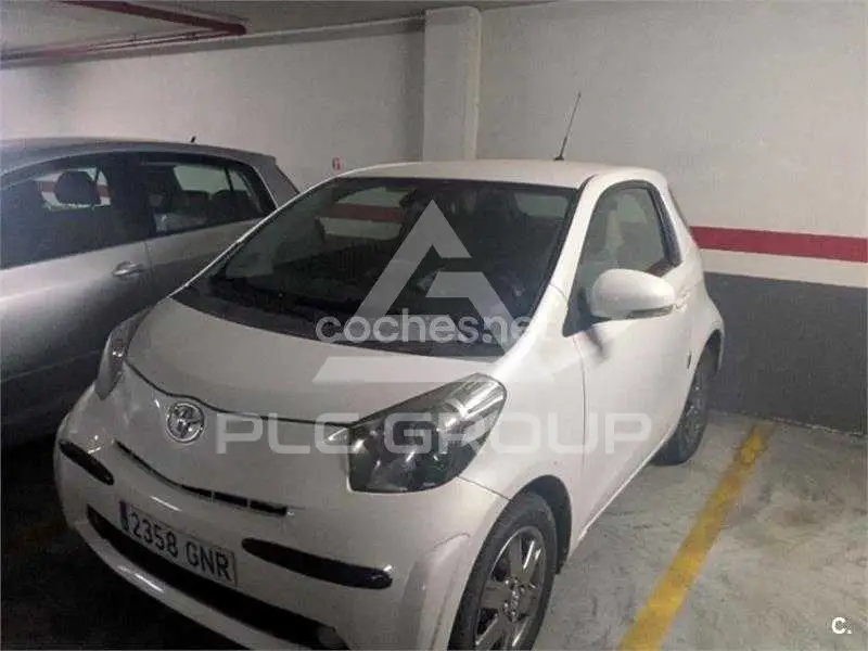 2009 Toyota IQ