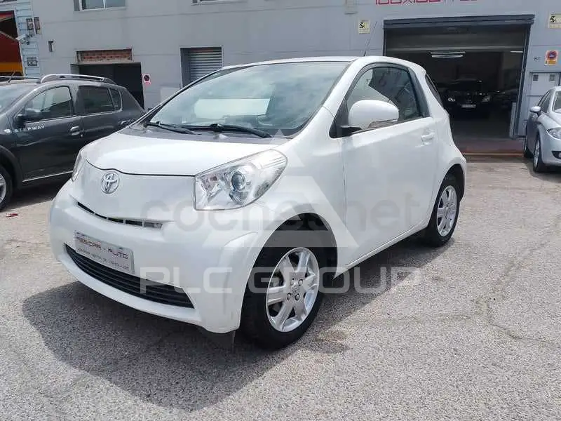 2009 Toyota IQ