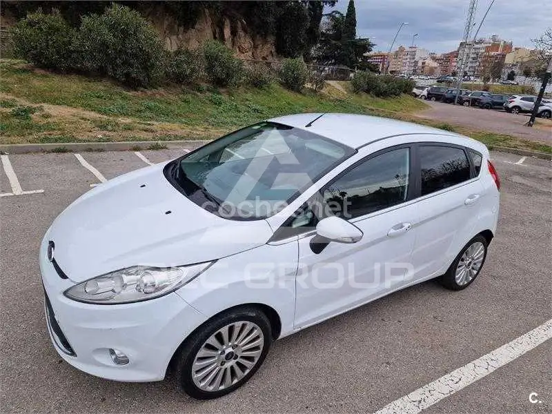 2009 Ford FIESTA