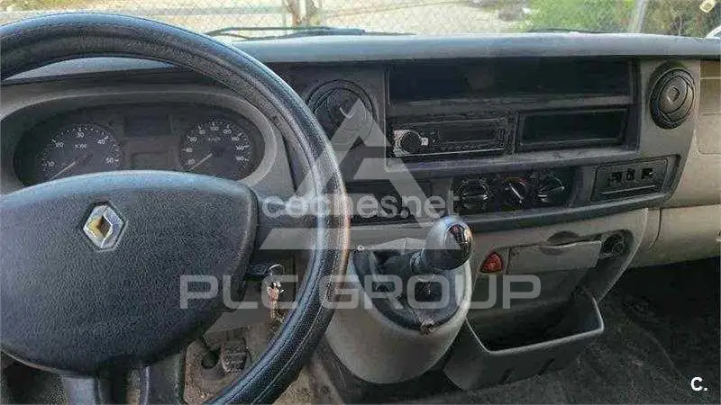 2009 Renault Master